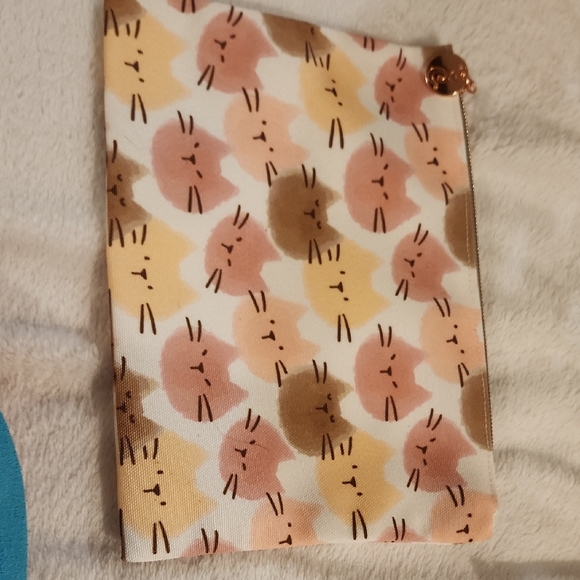 Cute Cat-Themed Kids Accessory Set - Picture 8 of 8